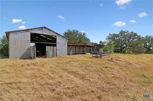 4612 County Rd 117, Floresville, TX 78114 - Photo 29