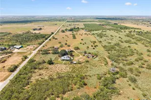 4612 County Rd 117, Floresville, TX 78114 - Photo 39