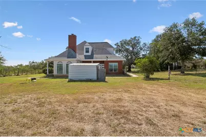 4612 County Road 117, Floresville, TX 78114 - Photo 25