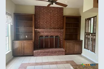 4612 County Road 117, Floresville, TX 78114 - Photo 19