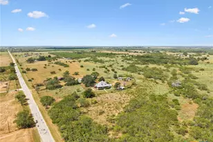 4612 County Rd 117, Floresville, TX 78114 - Photo 37