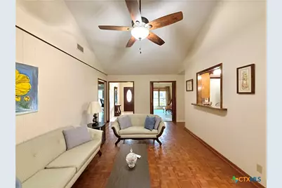 208 Richmond Drive, Victoria, TX 77904 - Photo 5