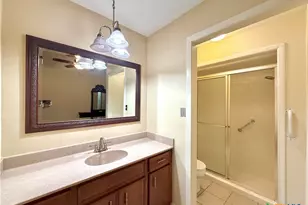 208 Richmond Dr, Victoria, TX 77904 - Photo 23