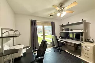 208 Richmond Dr, Victoria, TX 77904 - Photo 27