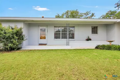 1008 W Avenue D, Belton, TX 76513 - Photo 1