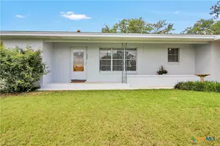 1008 W Avenue D, Belton, TX 76513 - Photo 1