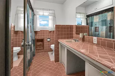 1008 W Avenue D, Belton, TX 76513 - Photo 15