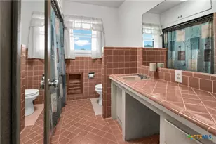 1008 W Avenue D, Belton, TX 76513 - Photo 15
