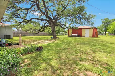 1008 W Avenue D, Belton, TX 76513 - Photo 21