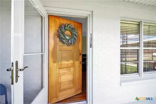 1008 W Avenue D, Belton, TX 76513 - Photo 5