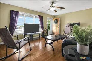 1008 W Avenue D, Belton, TX 76513 - Photo 7