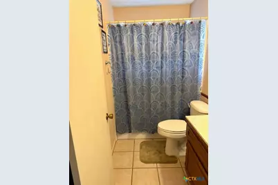 221 Navajo Drive, Victoria, TX 77904 - Photo 23