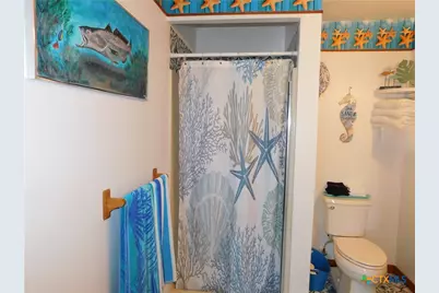 268 S Ocean Drive, Port Lavaca, TX 77979 - Photo 15