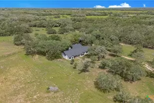 296 Cinco Oaks, Victoria, TX 77905 - Photo 3