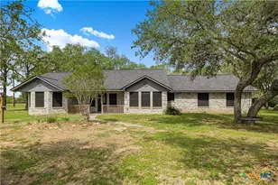 296 Cinco Oaks, Victoria, TX 77905 - Photo 1