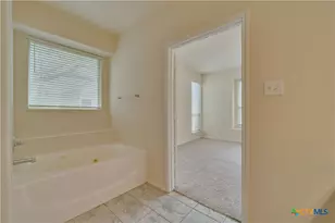 121 Park Ln, San Marcos, TX 78666 - Photo 23