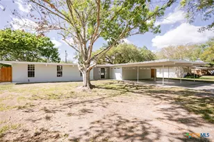 2807 Bluebonnet St, Victoria, TX 77901 - Photo 3