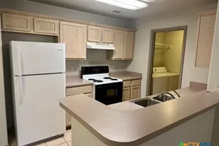 802 Sagewood Trail, San Marcos, TX 78666 - Photo 9