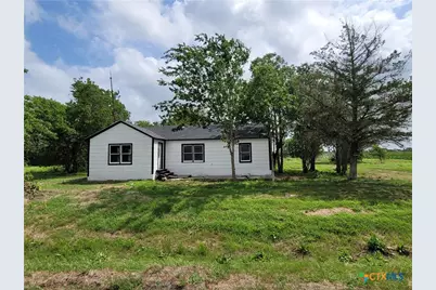 1108 S East Street, Edna, TX 77957 - Photo 1