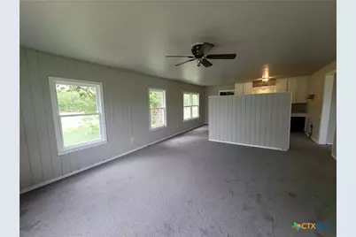 1108 S East Street, Edna, TX 77957 - Photo 5