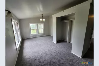 1108 S East Street, Edna, TX 77957 - Photo 13