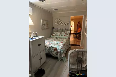 804 W Madison Avenue, Port O'Connor, TX 77982 - Photo 5