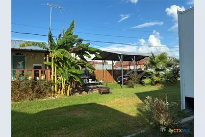 804 W Madison Avenue, Port O'Connor, TX 77982 - Photo 1