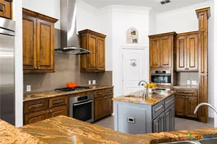 8211 Wild Wind Park, San Antonio, TX 78266 - Photo 3