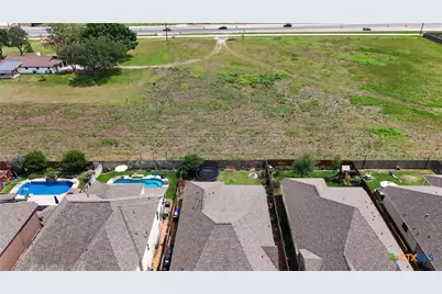 1925 Field Brook, Seguin, TX 78155 - Photo 33