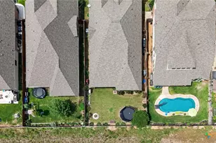 1925 Field Brook, Seguin, TX 78155 - Photo 37