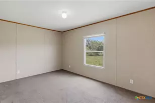 646 Old Colony Rd, Seguin, TX 78155 - Photo 9