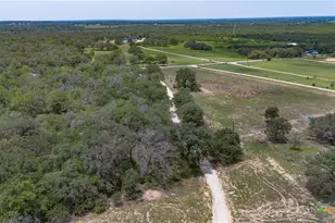 646 Old Colony Rd, Seguin, TX 78155 - Photo 17