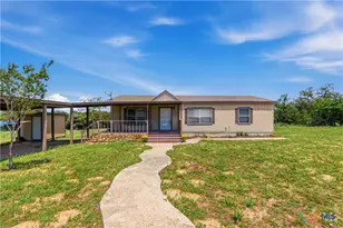 646 Old Colony Rd, Seguin, TX 78155 - Photo 3