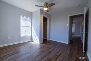 2304 Thrasher Ln, Austin, TX 78741 - Photo 17