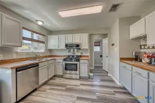 136 Dandelion Loop, Kyle, TX 78640 - Photo 11