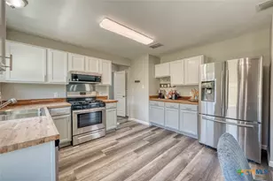 136 Dandelion Loop, Kyle, TX 78640 - Photo 13