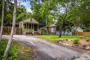 529 W Bridge St, New Braunfels, TX 78130 - Photo 43