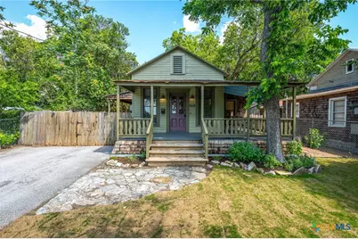 529 W Bridge Street, New Braunfels, TX 78130 - Photo 41