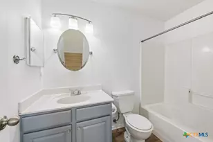 527 Roosevelt Dr, Seguin, TX 78155 - Photo 15