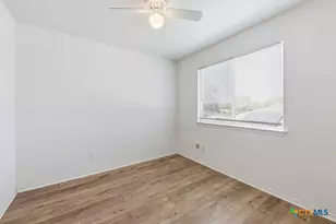 527 Roosevelt Dr, Seguin, TX 78155 - Photo 19