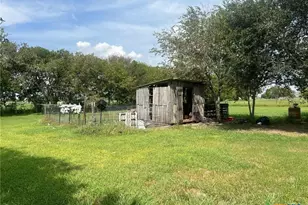 10590 FM1593, Lolita, TX 77971 - Photo 9
