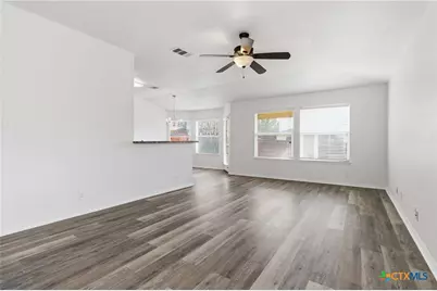 2423 Dimmitt Drive, New Braunfels, TX 78130 - Photo 15