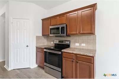 2423 Dimmitt Drive, New Braunfels, TX 78130 - Photo 11