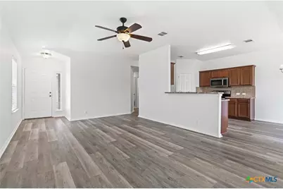 2423 Dimmitt Drive, New Braunfels, TX 78130 - Photo 17