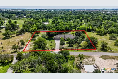 225 Deerslayer Drive, Seguin, TX 78155 - Photo 5