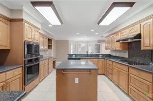 225 Deer Slayer Dr, Seguin, TX 78155 - Photo 17