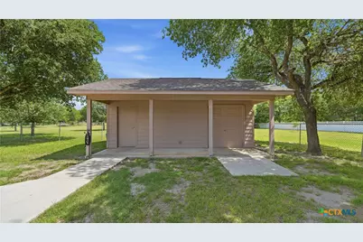225 Deerslayer Drive, Seguin, TX 78155 - Photo 37