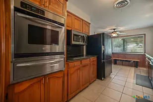 1706 College Dr, Victoria, TX 77901 - Photo 9