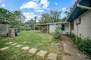 1706 College Dr, Victoria, TX 77901 - Photo 3