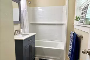 818 S 6th St, Temple, TX 76504 - Photo 11